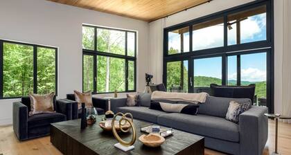 Luxury Home - The Retreat House