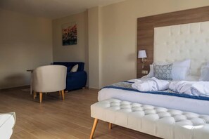 Premium bedding, minibar, individually furnished, desk - Les Deux B Salsabil (Algiers)