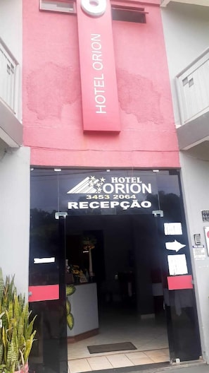 Front of property - Hotel Órion  (Caldas Novas)