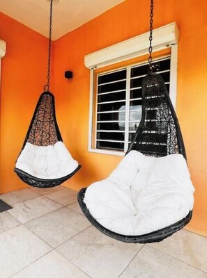 Property grounds - Guest suite in St. John’s (Cassada Gardens)