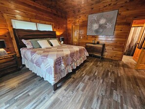 2 slaapkamers, een strijkplank/strijkijzer, reisbedje, gratis wifi