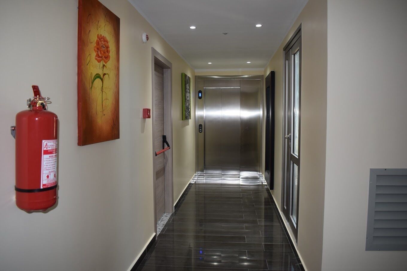 Foto - Hôtel Zinou zm