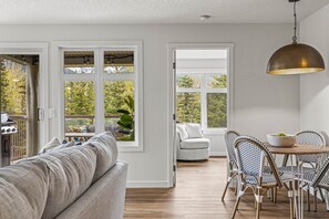 智能電視、壁爐