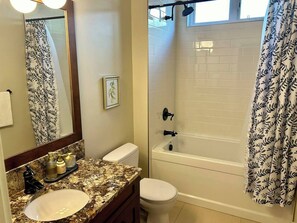 Hårtørrer, håndklæder