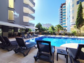 Piscine extérieure (ouverte en saison)