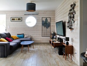 Interior - Wooden house 2 kms from the beach of Brem Sur Mer - 6 pers (Brem-sur-Mer)