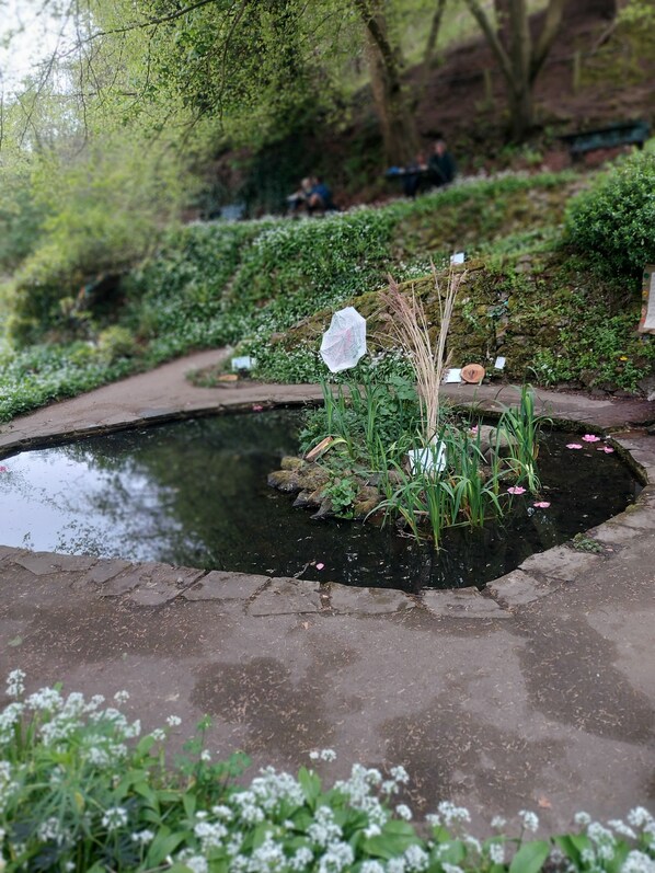 Property grounds - Cozy apartment in Great Malvern 90 mins train-Oxford and 44 mins drive-Cotswolds (Great Malvern)