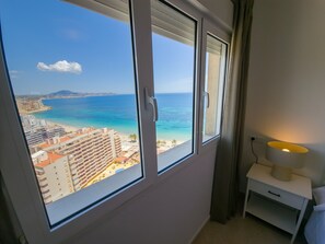 Interior - Seaside penthouse apartment with sea views and swimming pool (Calpe)