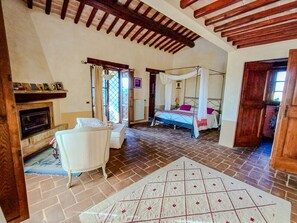3 camere, ferro/asse da stiro, Wi-Fi
