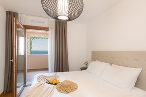 2 chambres, fer et planche à repasser, Wi-Fi gratuit, draps fournis