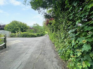 Property grounds - 1 bedroom accommodation in Hassocks (Hassocks)