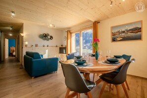 Dining - Chalet Enchanterelle (BEAUFORT)