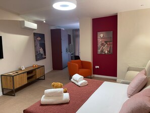 Strykejern/-brett, wi-fi (inkludert) og sengetøy