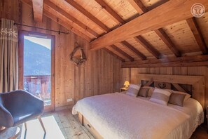 5 chambres, fer et planche à repasser, lit parapluie, Wi-Fi gratuit