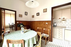 Dining - N279 - Numana, large four-room apartment with terrace (Numana)