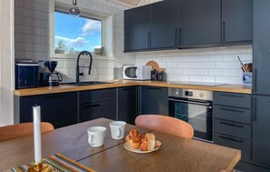 Fridge, microwave, dishwasher, coffee/tea maker