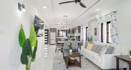 Beautiful Modern Vacation Home