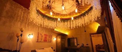 Grand Room | Free WiFi