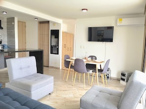 TV - Espectacular Apartamento WiFi AA piscina (Ricaurte)