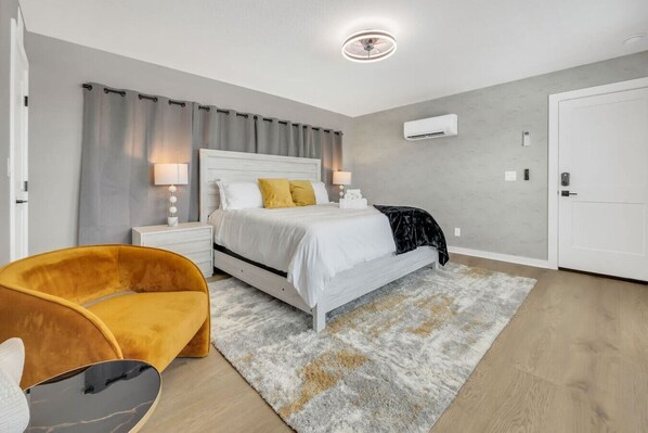 Iron/ironing board, free WiFi, bed sheets
