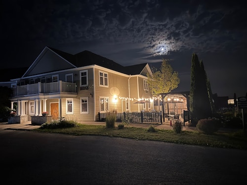 Stone Willow Inn