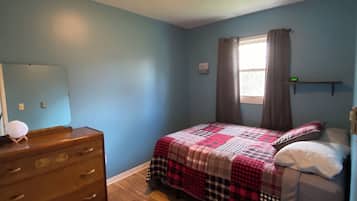 3 bedrooms, WiFi, bed sheets