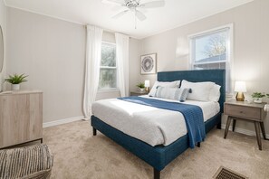 3 bedrooms, desk, iron/ironing board, travel crib