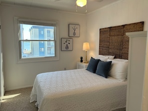 2 bedrooms, iron/ironing board, WiFi, bed sheets - Beautifully renovated condo, close to the boardwalk - away from the noise! (Ocean City)