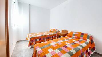 2 soverom og sengetøy