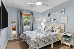 3 bedrooms, free WiFi, bed sheets, wheelchair access