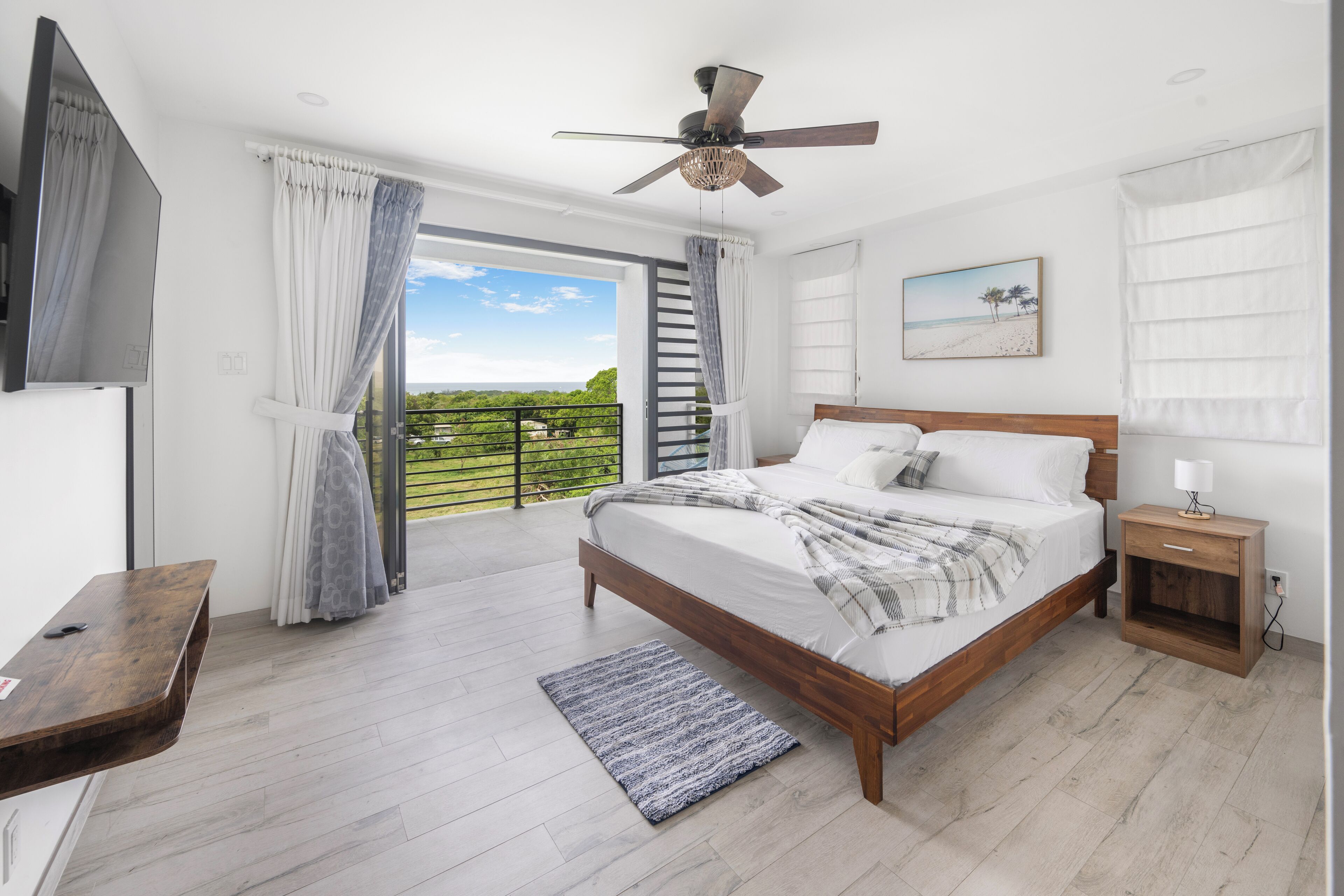 3 bedrooms, in-room safe, iron/ironing board, free WiFi