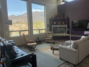 Télévision, cheminée