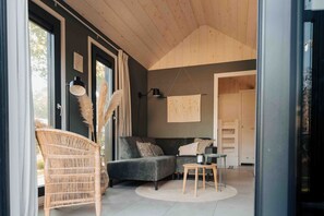 TV, books - Embrace Nordic Charm in the netherlands: Cozy Up with Loved Ones for Coffee Time Bliss! (Epe)