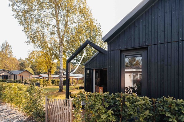 Exterior - Embrace Nordic Charm in the netherlands: Cozy Up with Loved Ones for Coffee Time Bliss! (Epe)