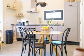 Køleskab, ovn, kogeplade, opvaskemaskine