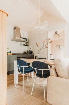 Dining - Knus / tiny house op de Veluwe (Epe)