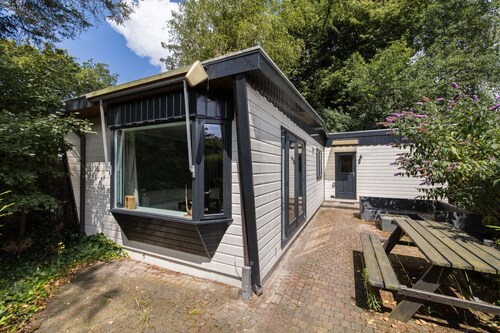 Peacefully Located Holiday Cottage in the Woods - Putten