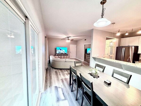 Interior - Luxury and comfy GS condo on the first floor. (Gulf Shores)