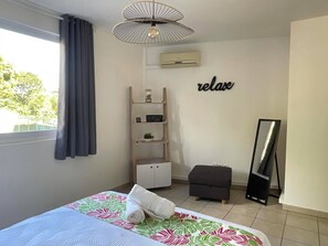 1 chambre, fer et planche à repasser, accès au Wi-Fi (inclus)