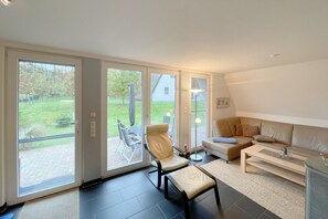 TV, fireplace, DVD player, table tennis - Dresdner Weg - Stilvoll Genießen, auf 80qm, für bis zu 4 Personen, auf der Sonneninsel Usedom (Loddin)