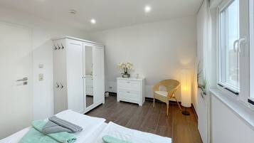 2 bedrooms, WiFi, bed sheets