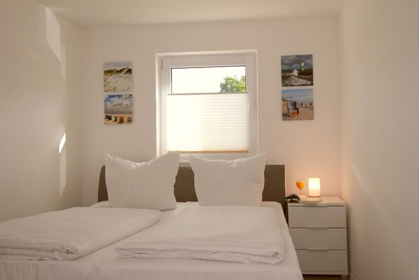 3 bedrooms, WiFi, bed sheets