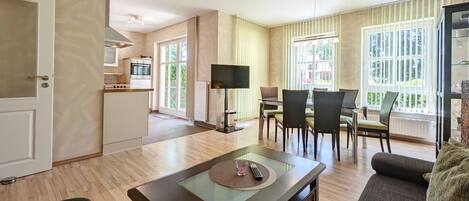 Télévision, table de tennis de table