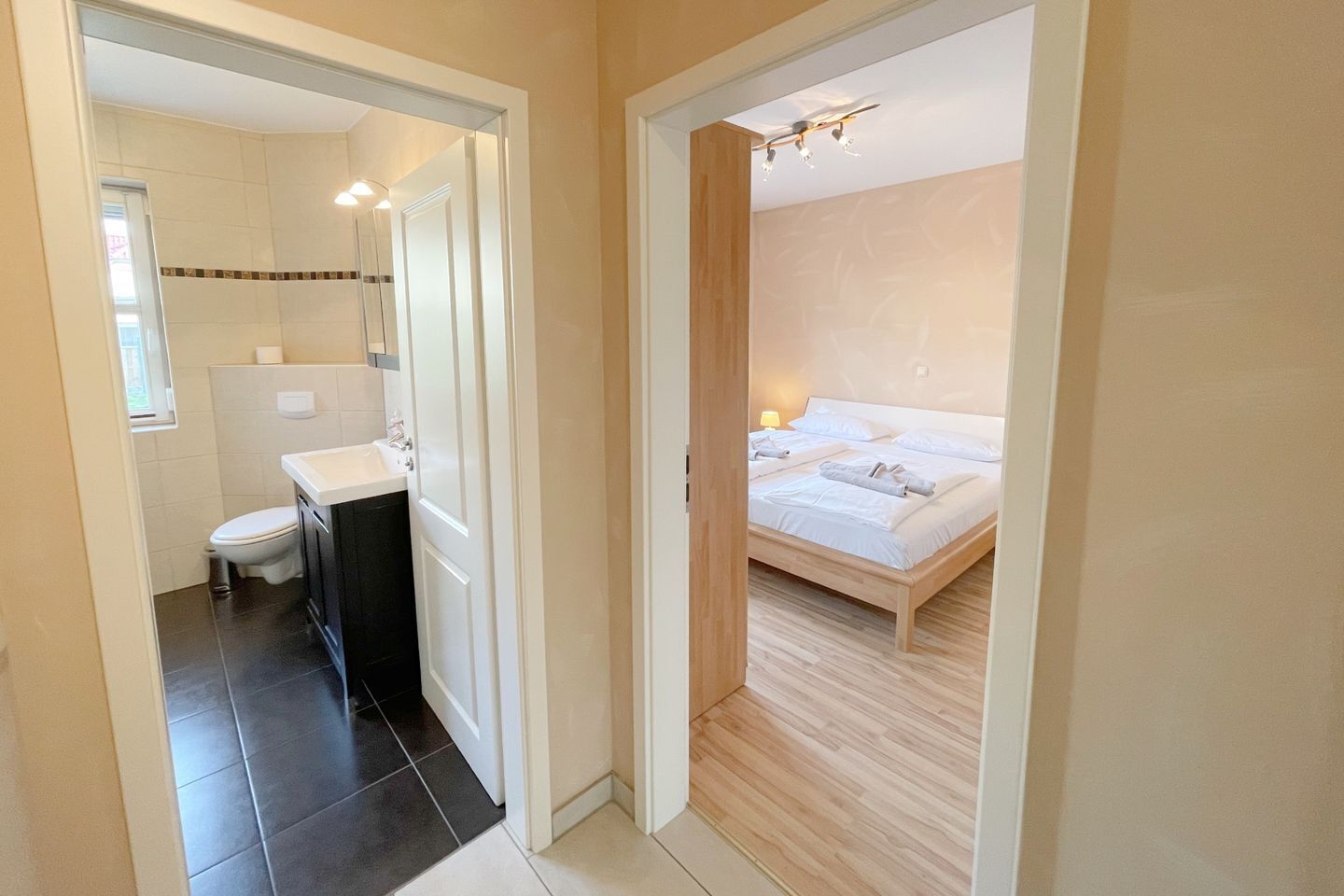 2 Schlafzimmer, Bettwäsche