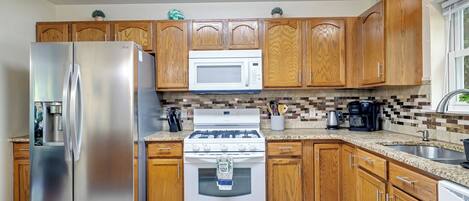 Micro-ondes, four, plaque de cuisson, lave-vaisselle