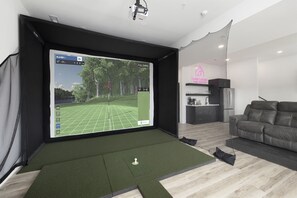 Interior - 2 Lakefront homes (sleeping 45) golf simulator, outdoor sauna, & hot tubs (HOLLISTER)