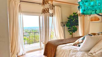 4 sovrum, skrivbord, strykjÀrn/strykbrÀda och resesÀng