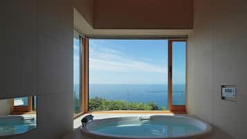 Basic Villa | Bathroom | Slippers