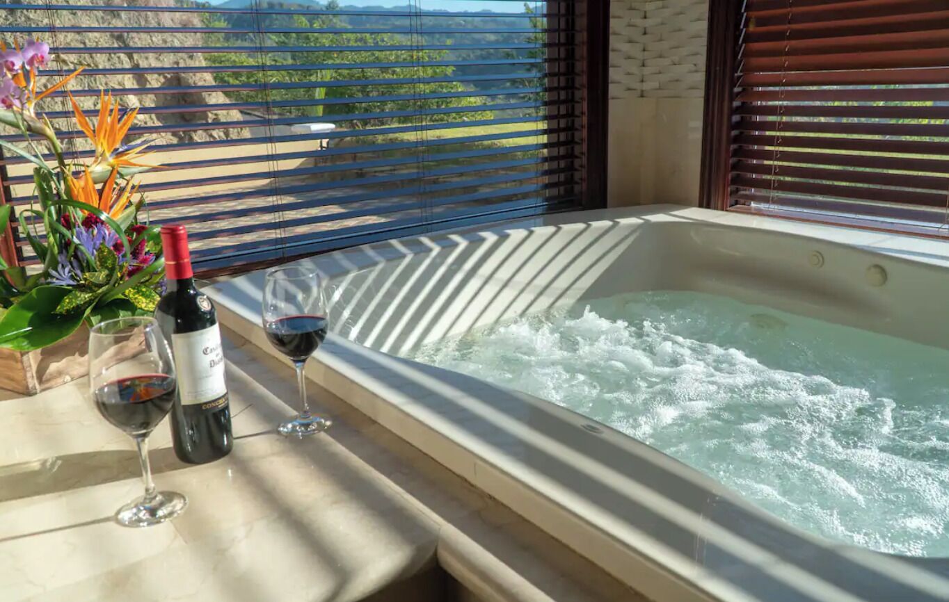 Luxury Villa, Balcony, Sea View | Bathroom