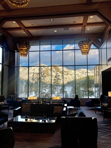 Everline Resort and Spa Forest View